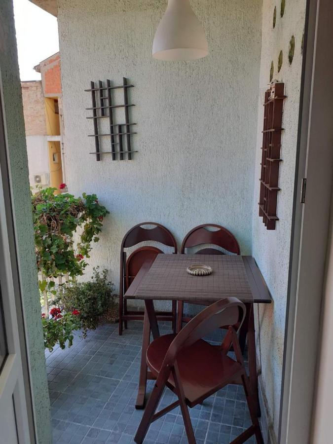 Lagumska Lägenhet Zemun Exteriör bild