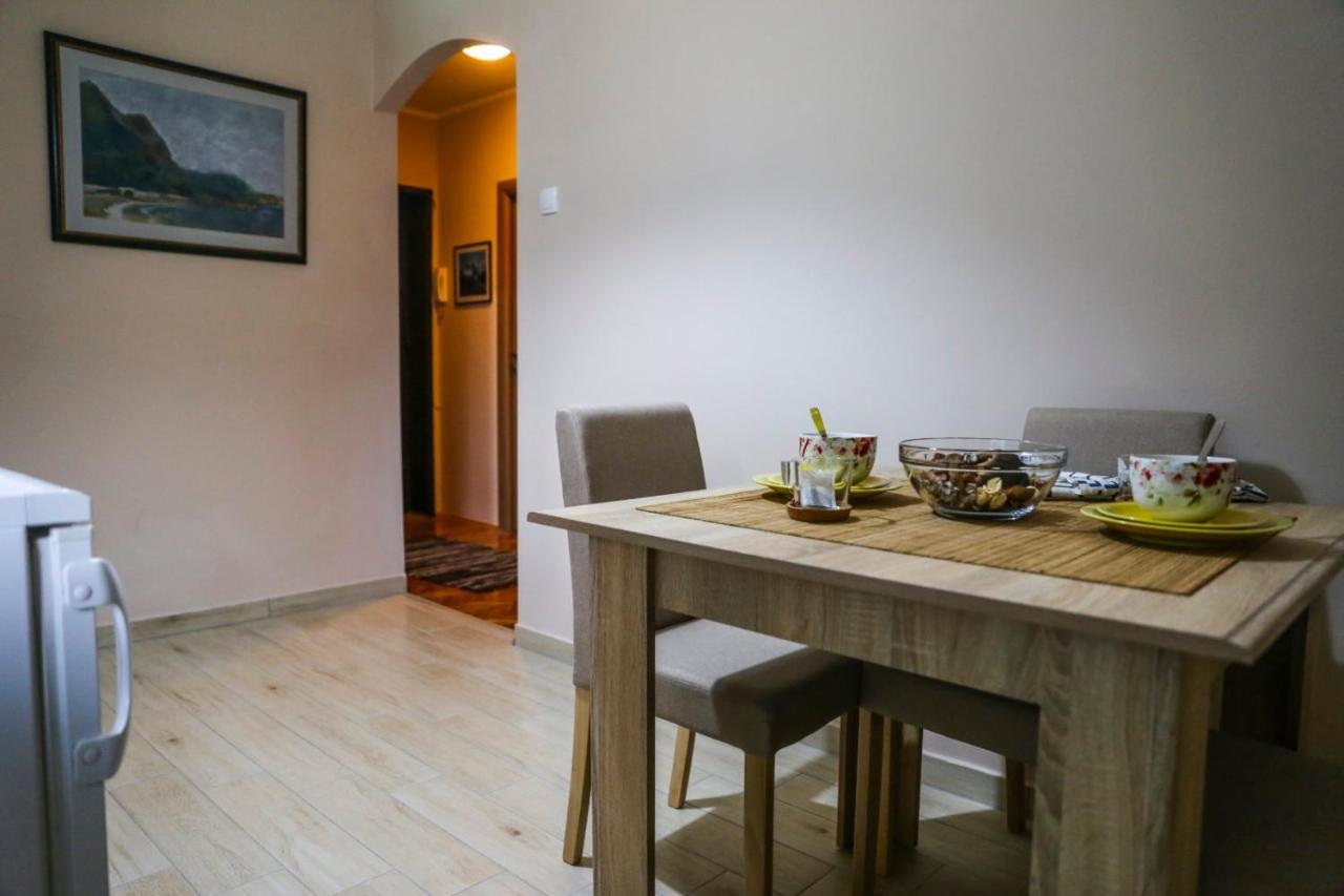 Lagumska Lägenhet Zemun Exteriör bild